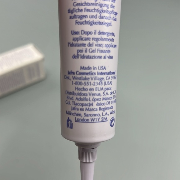 Vintage Jafra Moisture Seal for Extra Dry Skin & Extreme Dry Weather Conditions - Picture 6 of 8